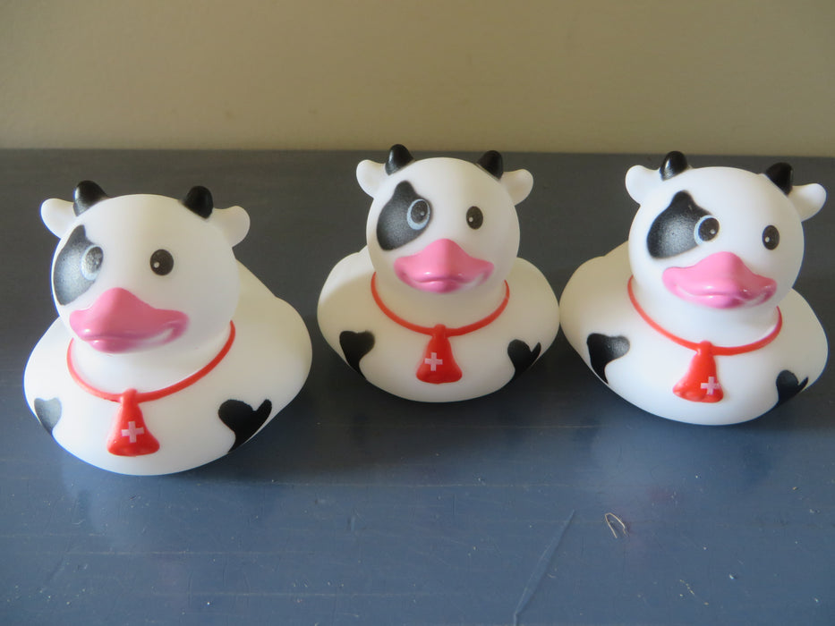 Set of three little moo cows - farm animals, cow rubber ducks, gift bag, party gift, gag gift